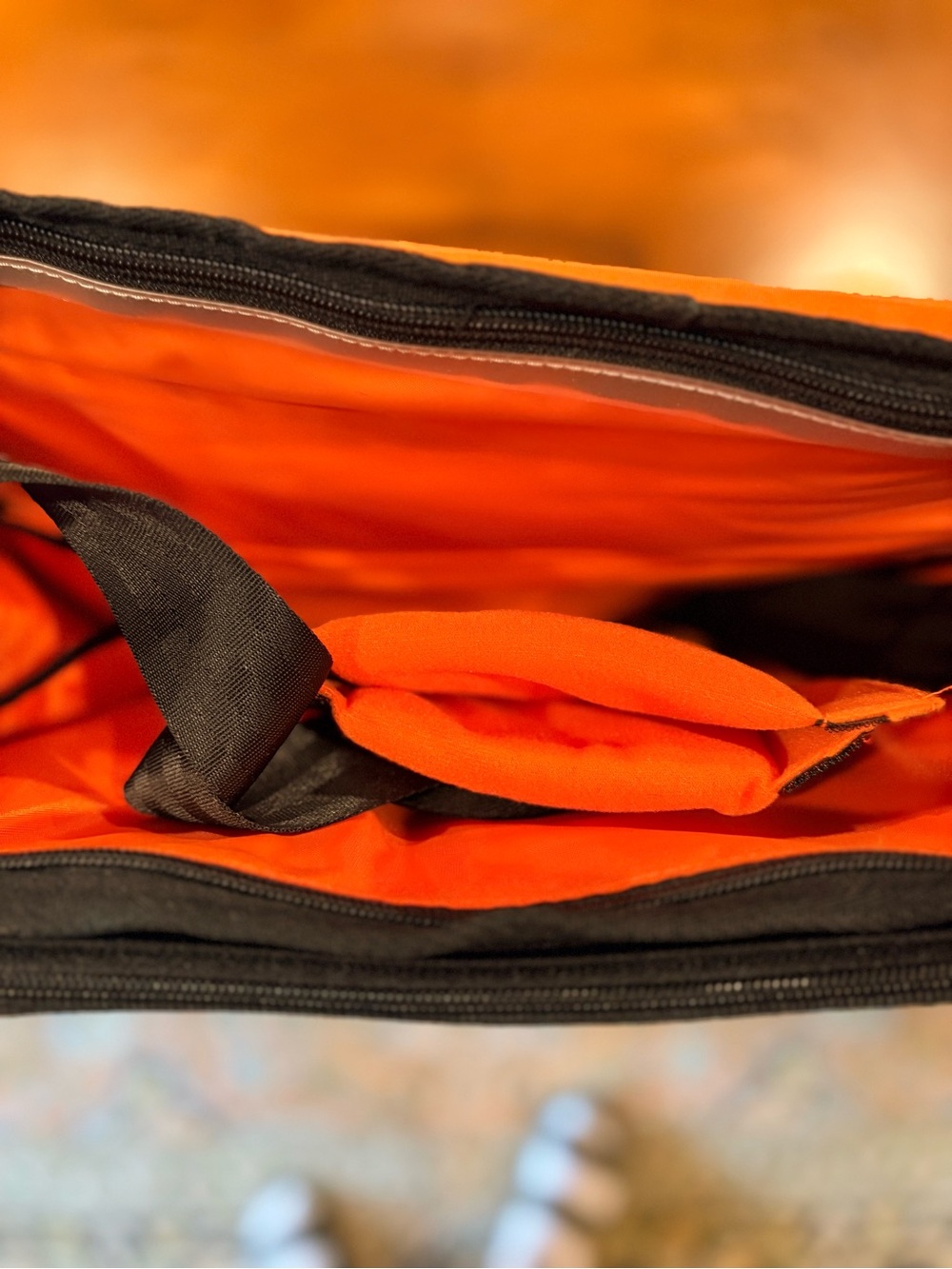 New! Bartender Kit Messager Professional Carrying Case - Picture 4 of 8
